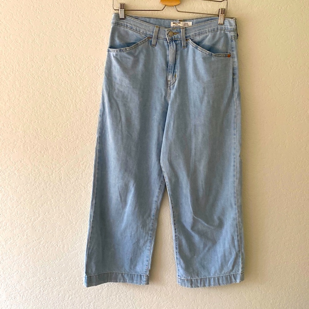 Levi high rise loose crop